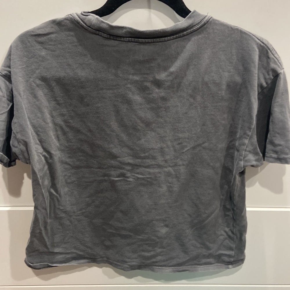 O’Neill Girls size small crop surf tshirt.  oversized crop size S - Picture 2 of 2